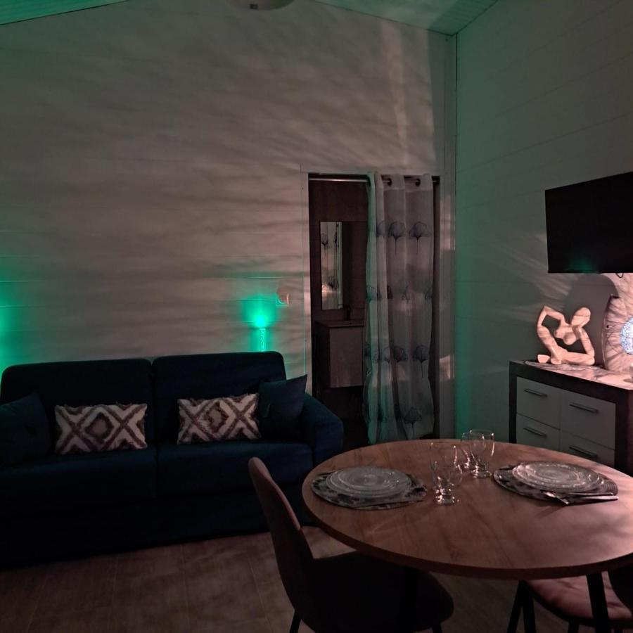 Studio 57 Bed & Breakfast กาเปสแตร์-แบล-โล ภายนอก รูปภาพ