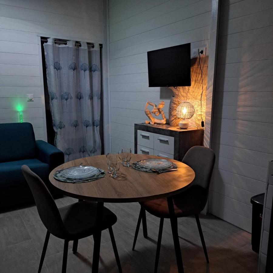 Studio 57 Bed & Breakfast กาเปสแตร์-แบล-โล ภายนอก รูปภาพ