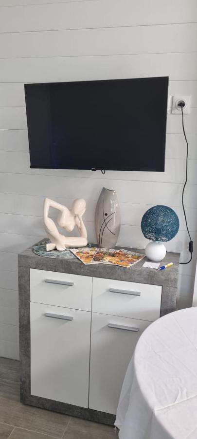 Studio 57 Bed & Breakfast กาเปสแตร์-แบล-โล ภายนอก รูปภาพ